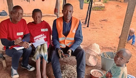 Agbemgbe Simon, Yannick Bitsa et une grand-mère